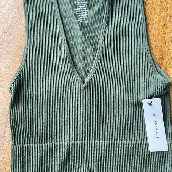 Francesca’s miami Olive Ribbed V-Neck Tank - Picture 3 of 3
